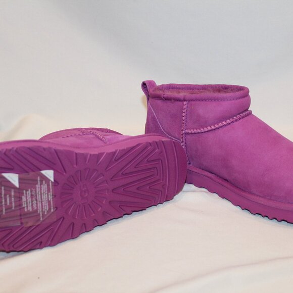 NIB UGG WOMEN'S ULTRA MINI SUEDE SHEARLING LINED BOOTS BRIGHT‎ PINK - Picture 7 of 9